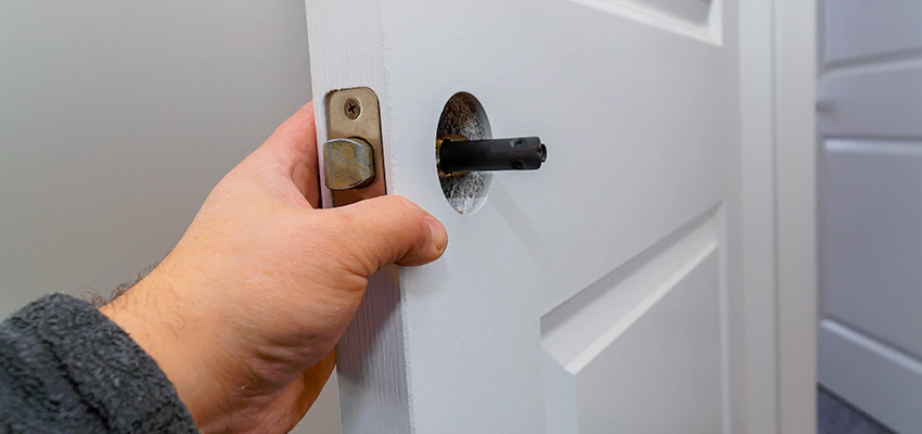 Nighttime Locksmith For Lock Repair in North Miami, FL