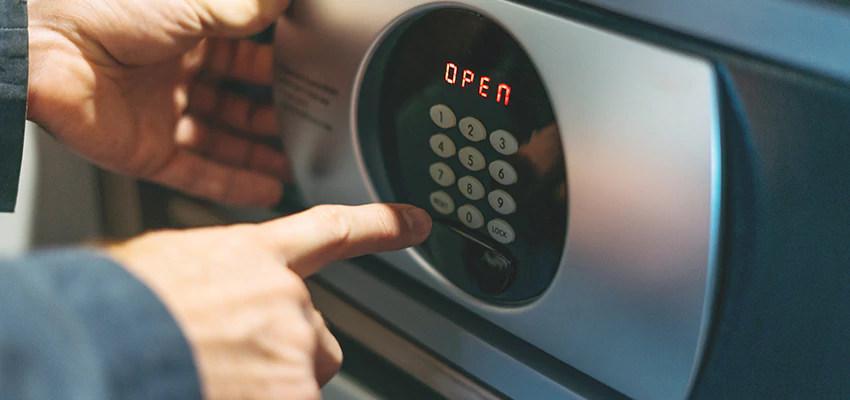 Cash Safe Openers in North Miami, Florida